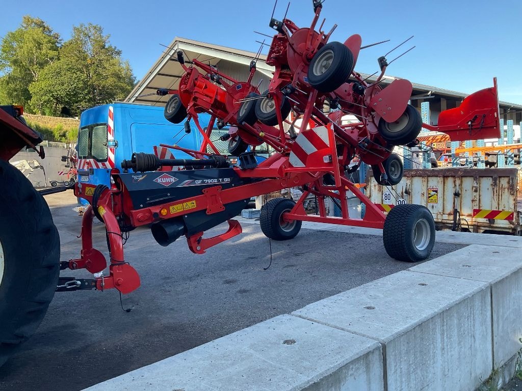 Faneuse KUHN GF 7902 T GII - photo slide 2
