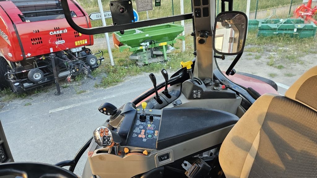 Tracteur chargeur CASE IH VESTRUM 120 CVXDRIVE - photo slide 8