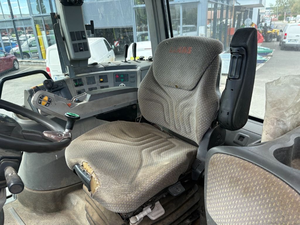 Tracteur CLAAS AXION 820 - photo slide 45