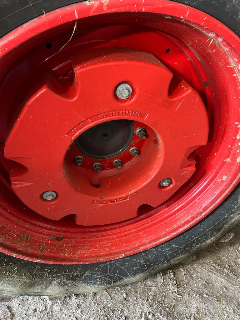 Tracteur FENDT 724 VARIO POWER + - photo slide 26