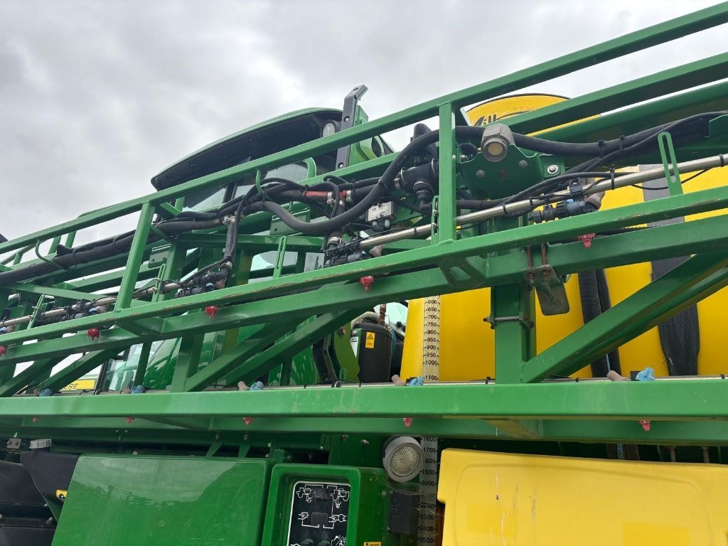 Pulverisateur automoteur JOHN DEERE 4040i - photo slide 13