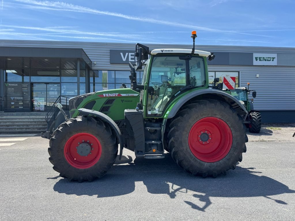 Tracteur FENDT 716 power - photo slide 2