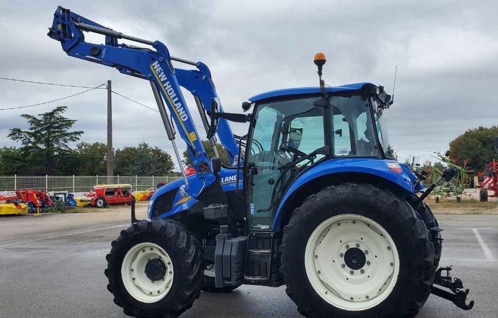 Tracteur chargeur NEW HOLLAND T5.85 dual cmd - photo slide 4