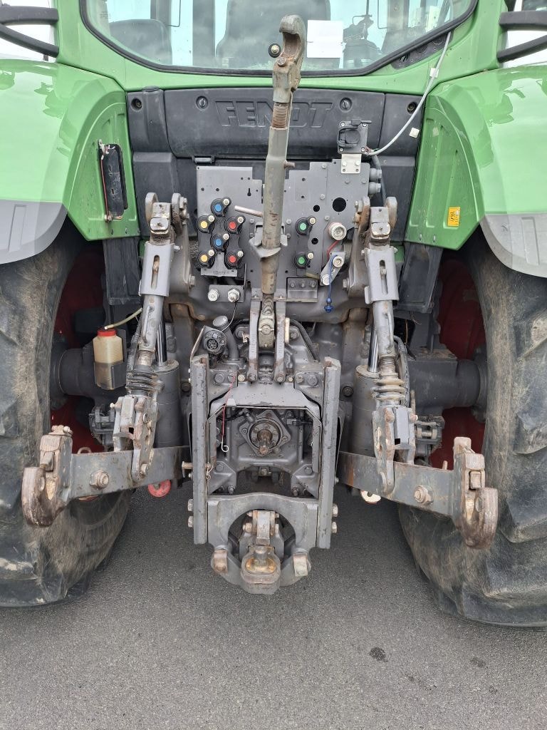Tracteur FENDT 716 PROFI SCR - photo slide 5