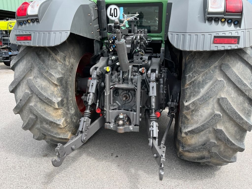 Tracteur FENDT 828 VARIO PROFI - photo slide 7
