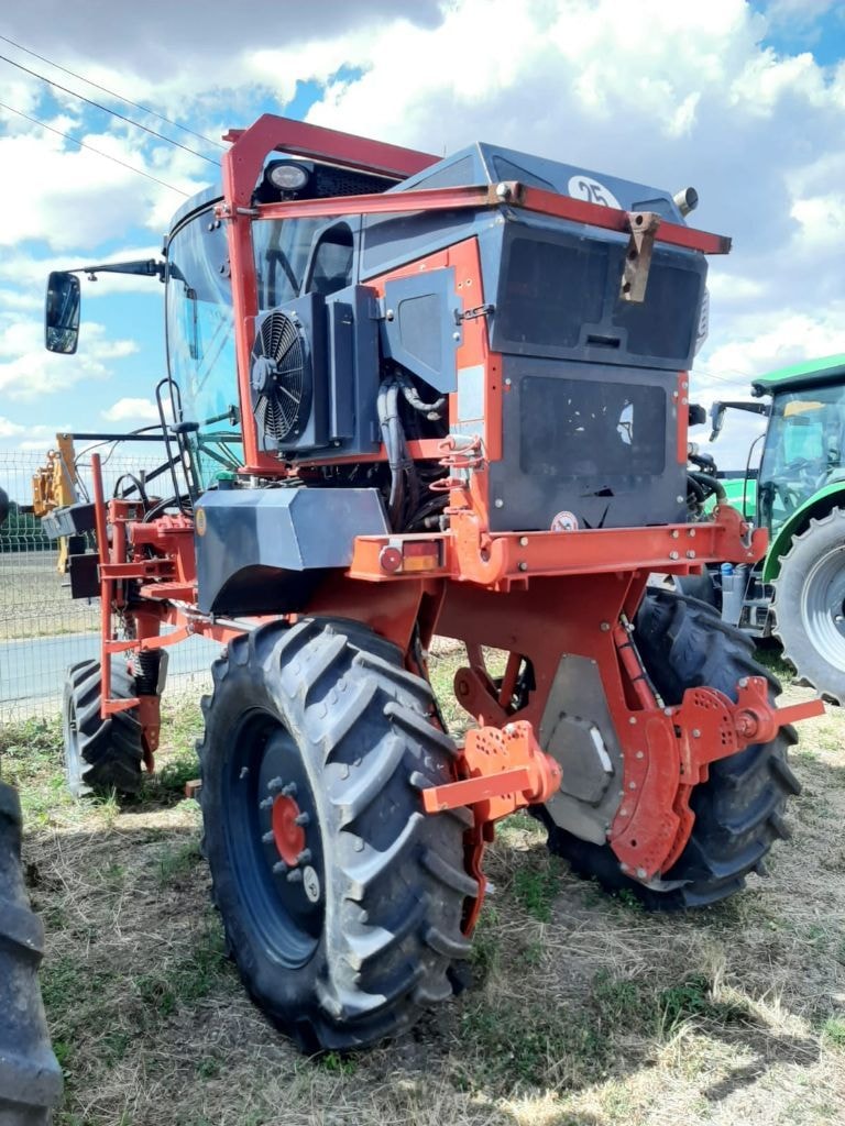 Tracteur enjambeur VERMANDE MR 1135 - photo slide 22