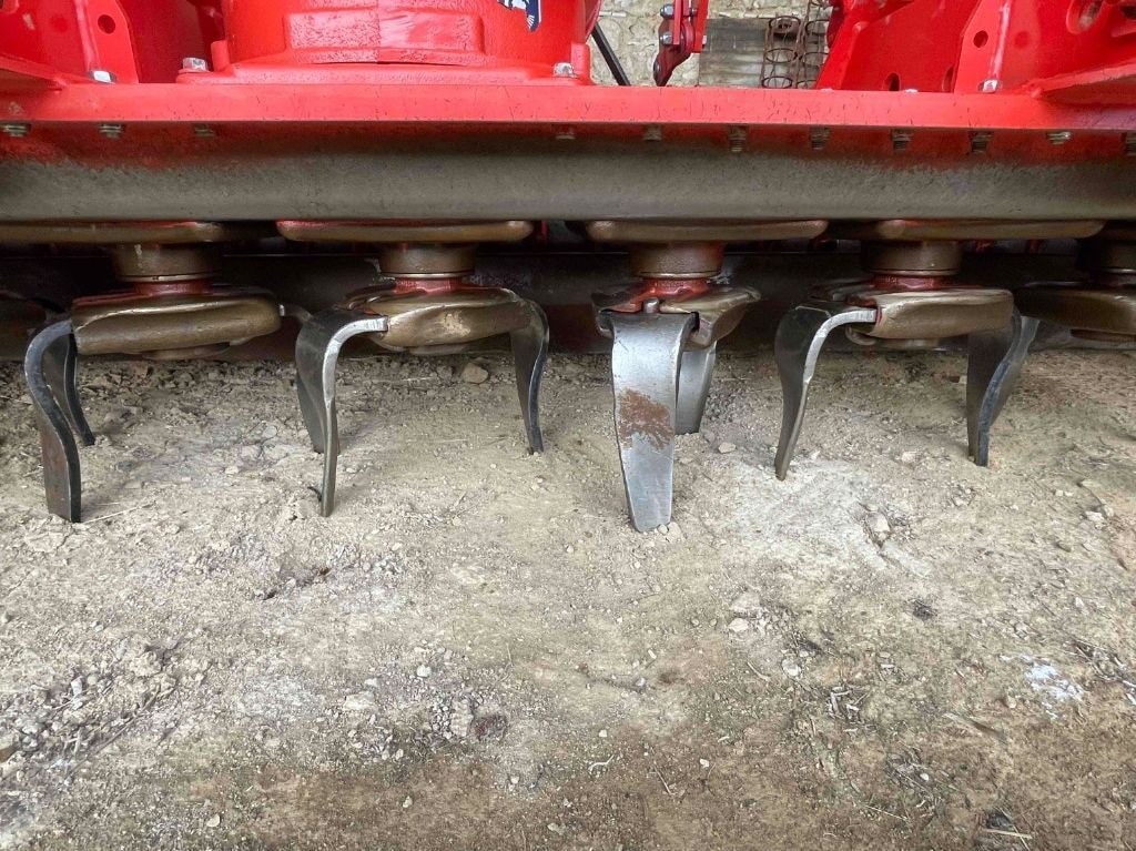 Herse rotative KUHN HRB 303 - photo slide 6
