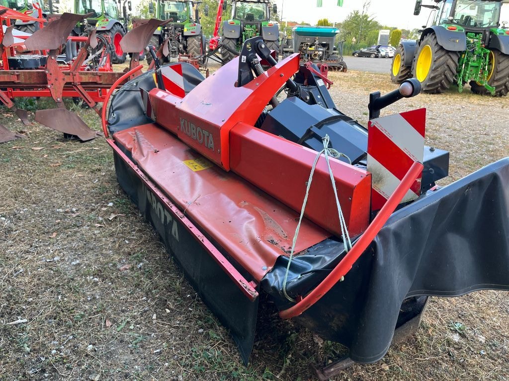 Faucheuse KUBOTA DM4032 - photo slide 3