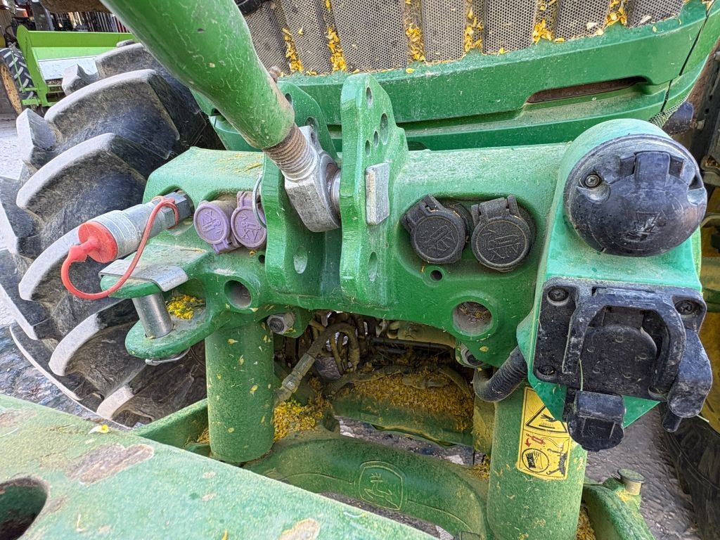Tracteur JOHN DEERE 6155R - photo slide 8