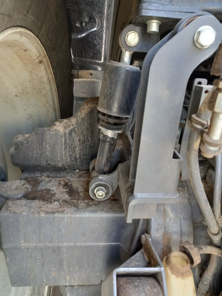 Tracteur chargeur VALTRA N 175 DIRECT - photo slide 15
