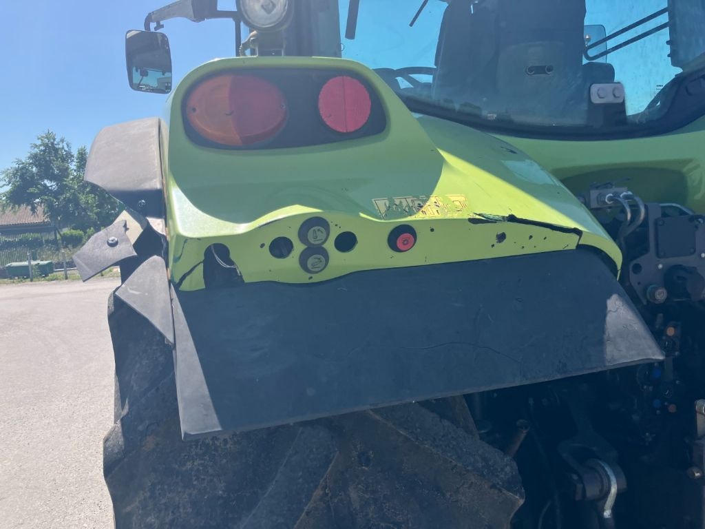 Tracteur CLAAS ARION 620 - photo slide 23
