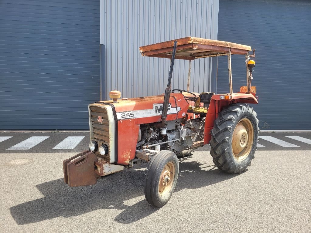 Tracteur MASSEY FERGUSON 245 - photo slide 1