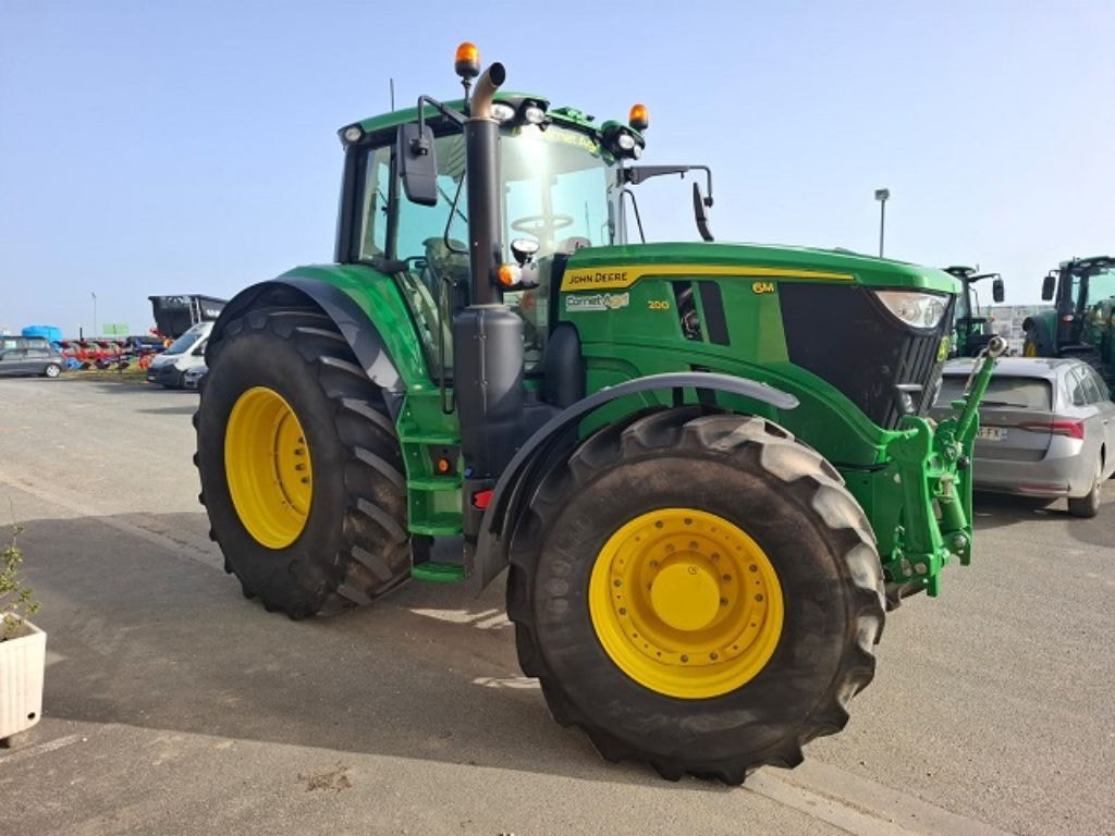 Tracteur JOHN DEERE 6M200 - photo slide 2