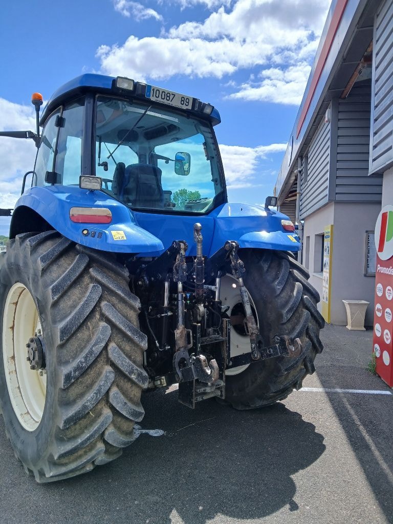 Tracteur NEW HOLLAND T8020 - photo slide 4