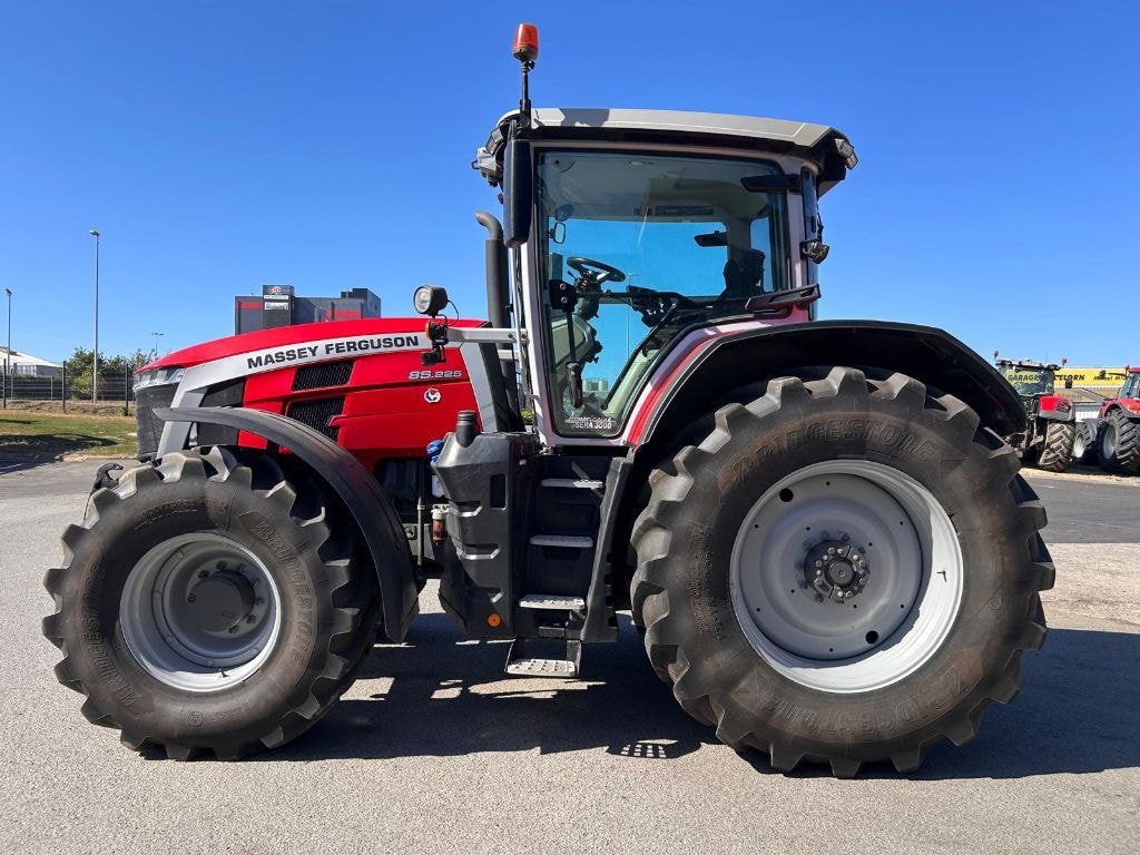 Tracteur MASSEY FERGUSON 8S.225 DVT - photo slide 2