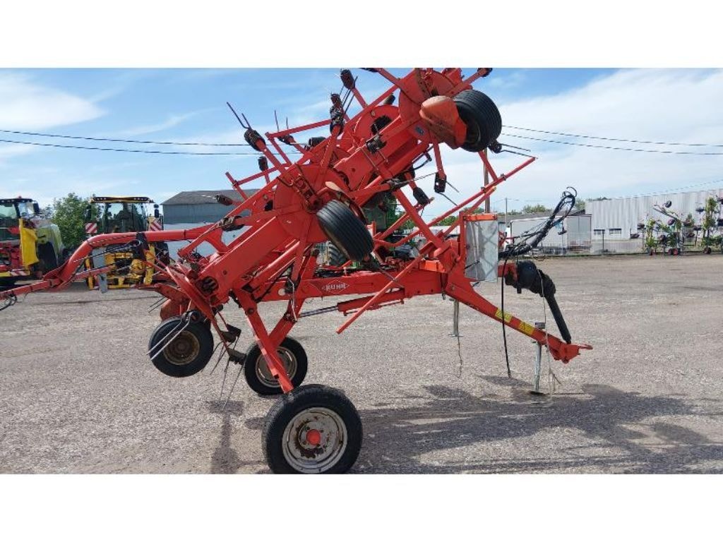 Faneuse KUHN GF8702T - photo slide 7