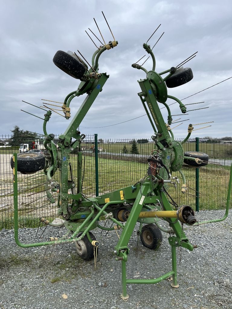 Faneuse KRONE KW 6.70 - photo slide 13