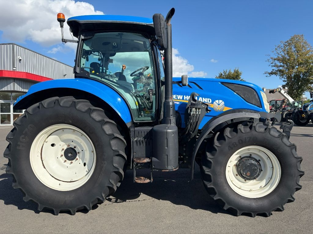 Tracteur NEW HOLLAND T7.175 - photo slide 7
