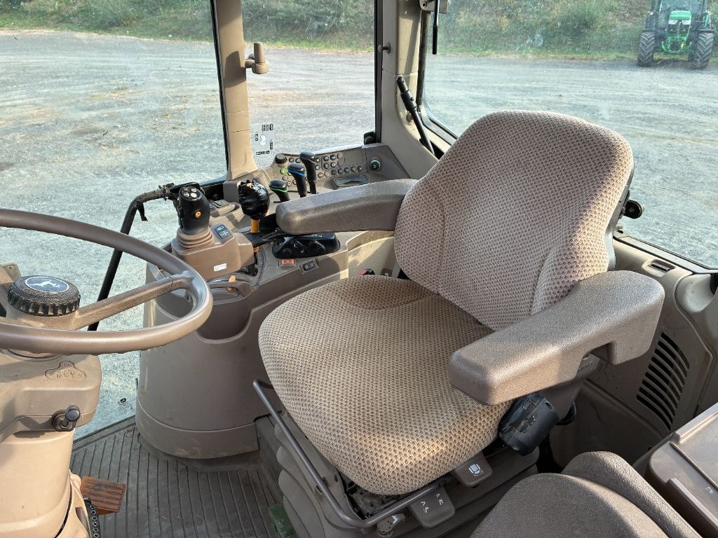 Tracteur chargeur JOHN DEERE 6100 M AUTOQUAD - photo slide 9