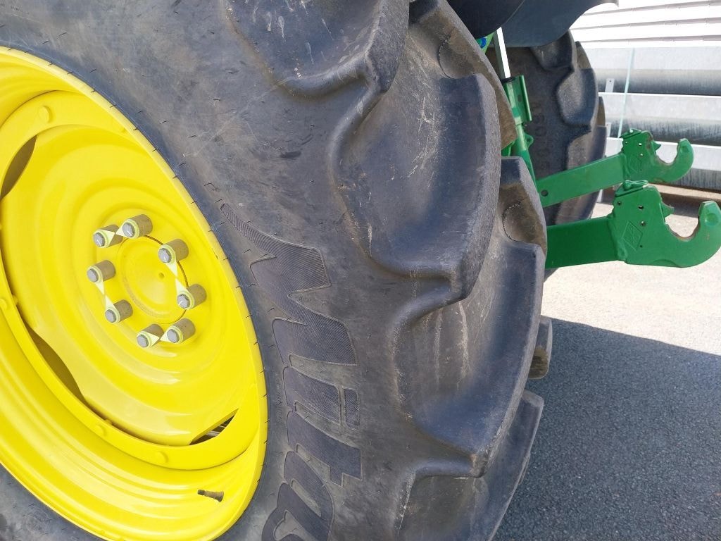 Tracteur JOHN DEERE 6130M - photo slide 9