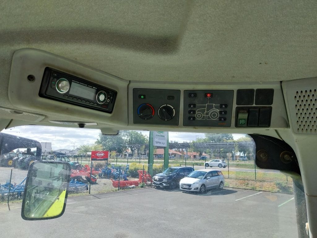 Tracteur CLAAS Arion 620 - photo slide 13