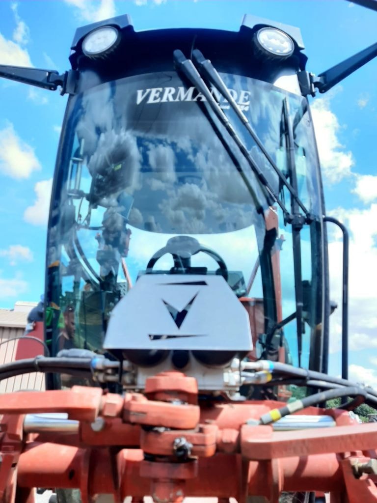 Tracteur enjambeur VERMANDE MR 1135 - photo slide 19
