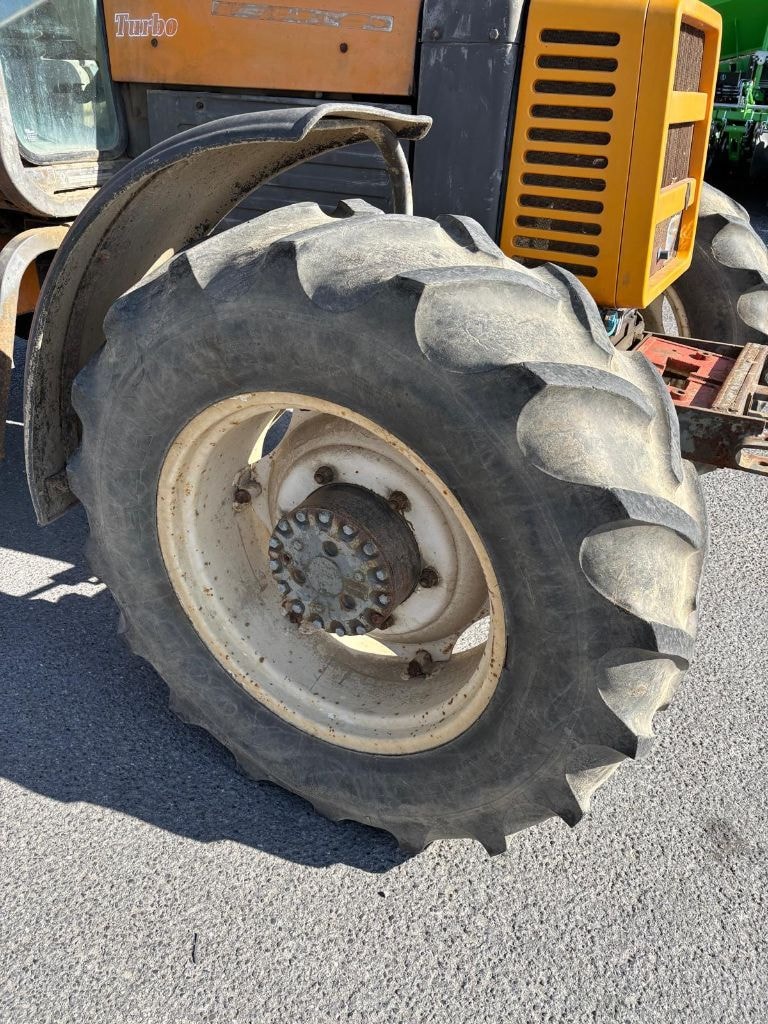 Tracteur RENAULT 103-14 - photo slide 14