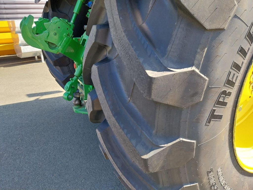 Tracteur JOHN DEERE 8R310 - photo slide 14