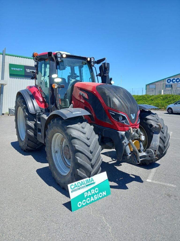 Tracteur VALTRA T 214 DIRECT SMARTTOUCH - photo slide 2