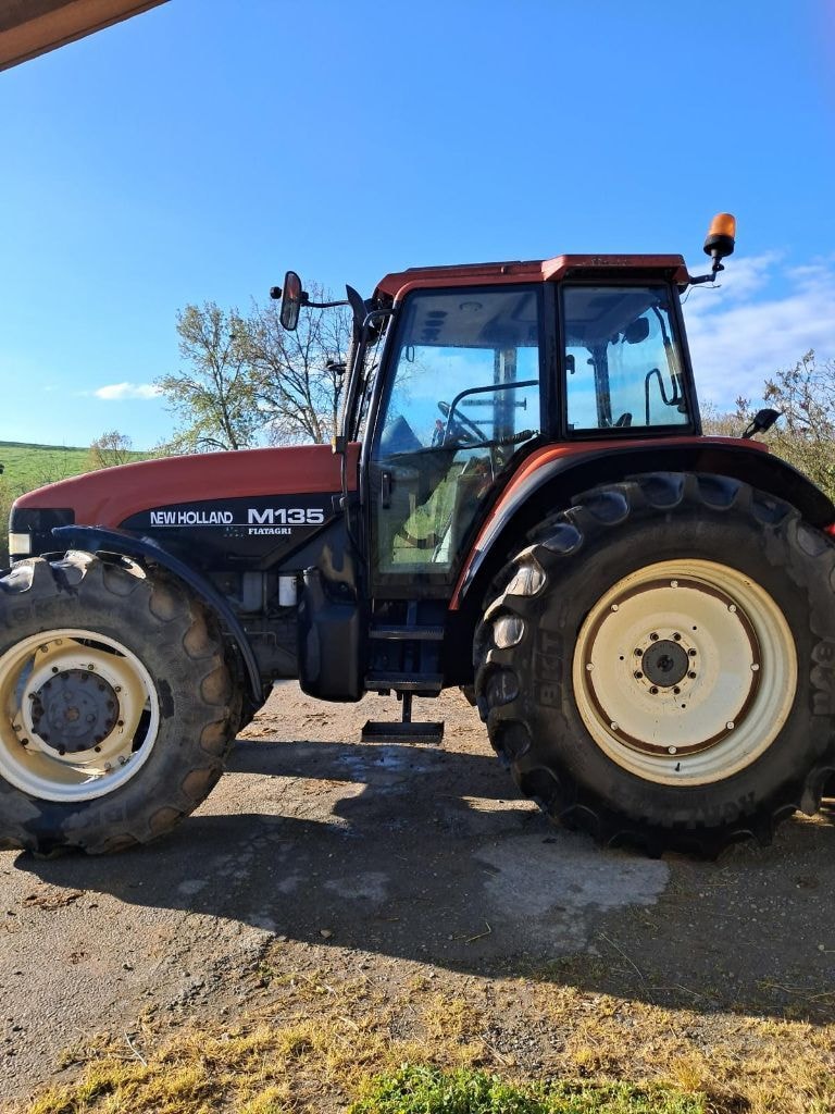 Tracteur NEW HOLLAND M135 - photo slide 6