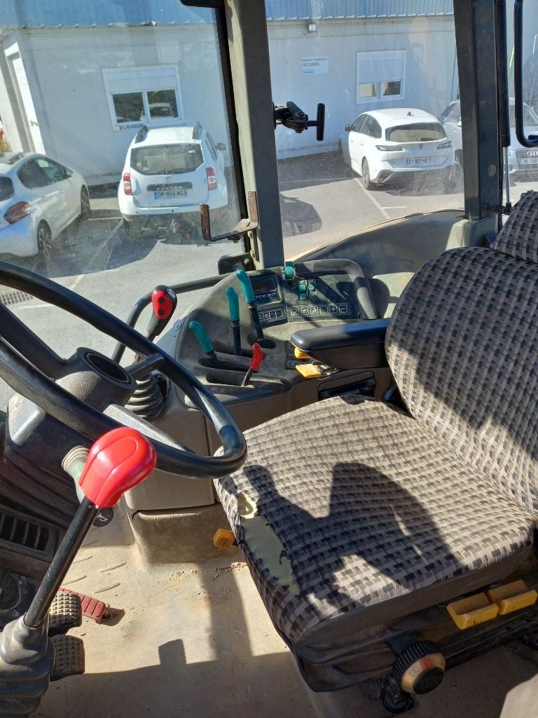 Tracteur RENAULT ARES 610 RZ - photo slide 17