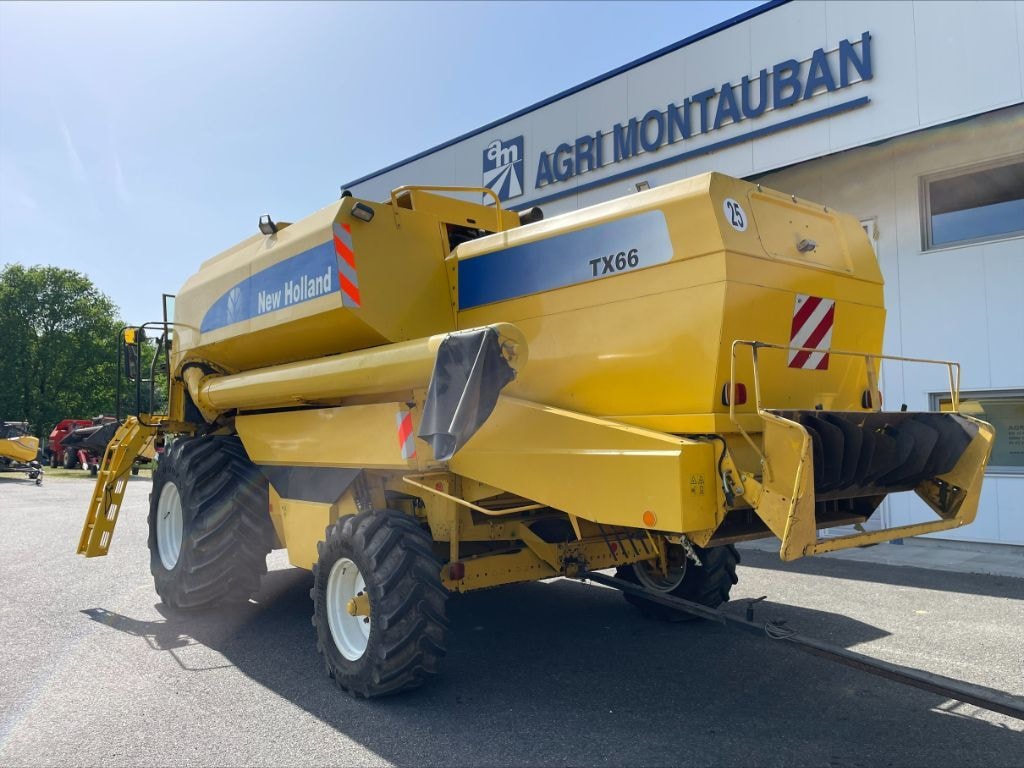 Moissonneuse NEW HOLLAND TX 66  - photo slide 12