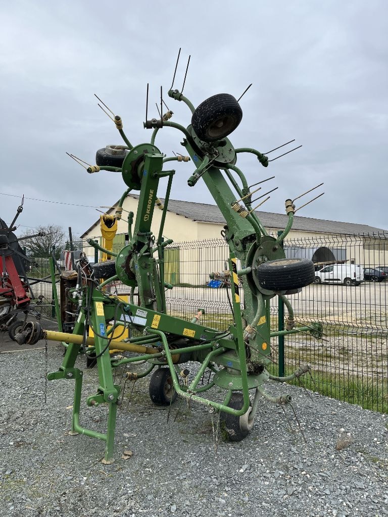 Faneuse KRONE KW 6.70 - photo slide 1