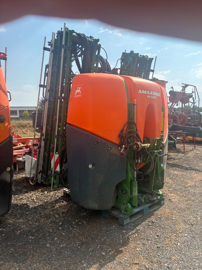 Pulverisateur AMAZONE UF 1602 24m Premium - photo slide 9