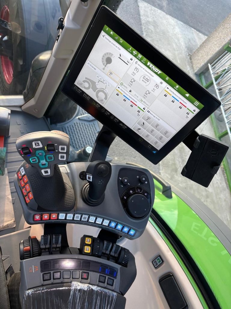 Tracteur FENDT 726 GEN 7 POWER + S2 / RTK  - photo slide 13