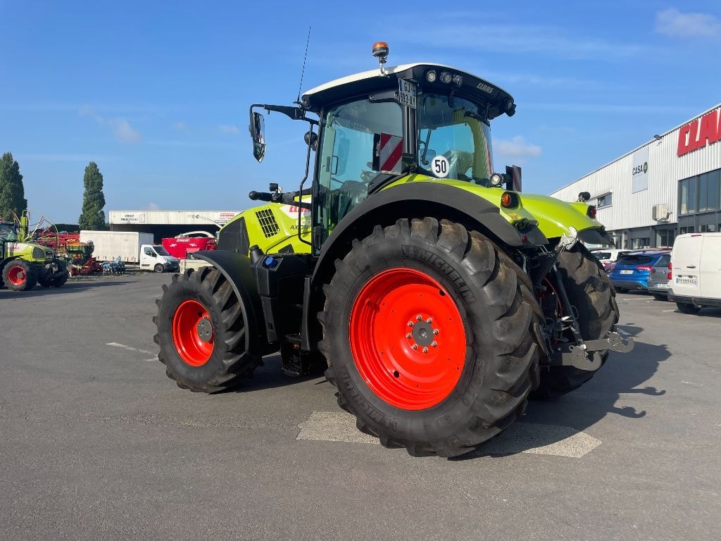 Tracteur CLAAS Axion 800 Cmatic cis + - photo slide 27