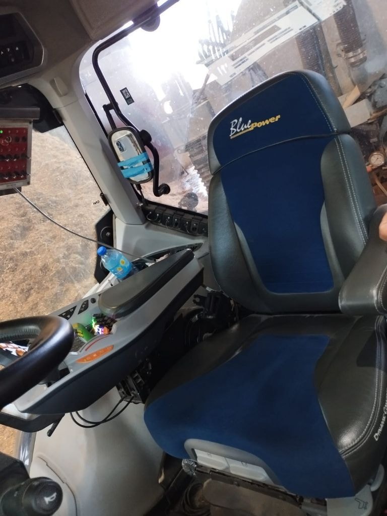 Tracteur NEW HOLLAND T7.270 - photo slide 9