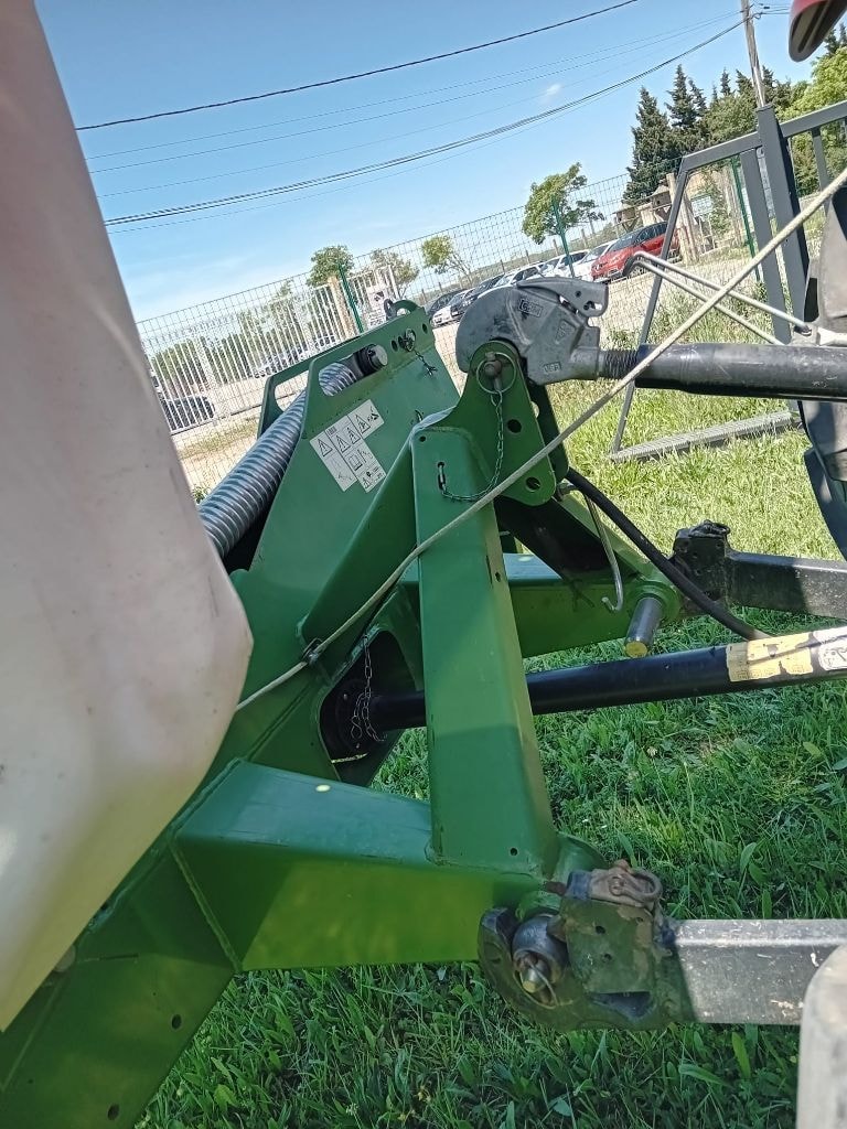 Faucheuse KRONE Easy cut R320 - photo slide 11