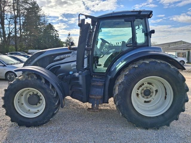 Tracteur VALTRA T144H - photo slide 9
