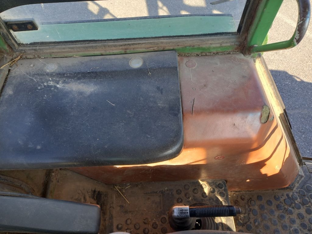 Tracteur chargeur FENDT FARMER 306 LS EHR B - photo slide 21