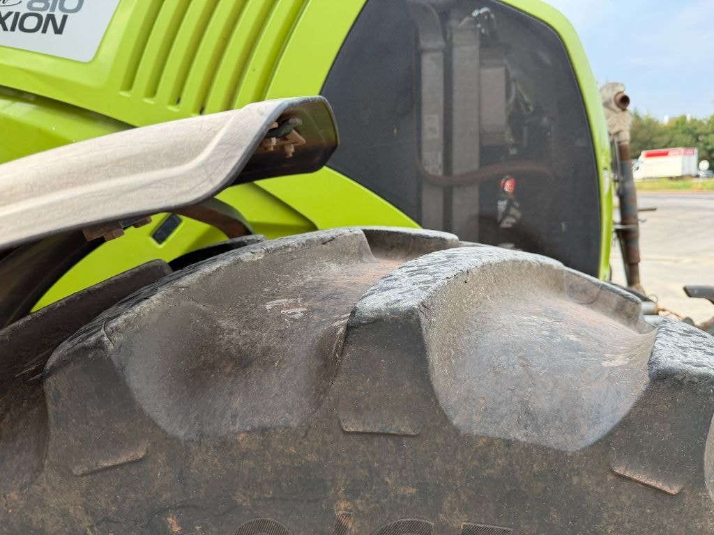 Tracteur CLAAS AXION 810 - photo slide 24