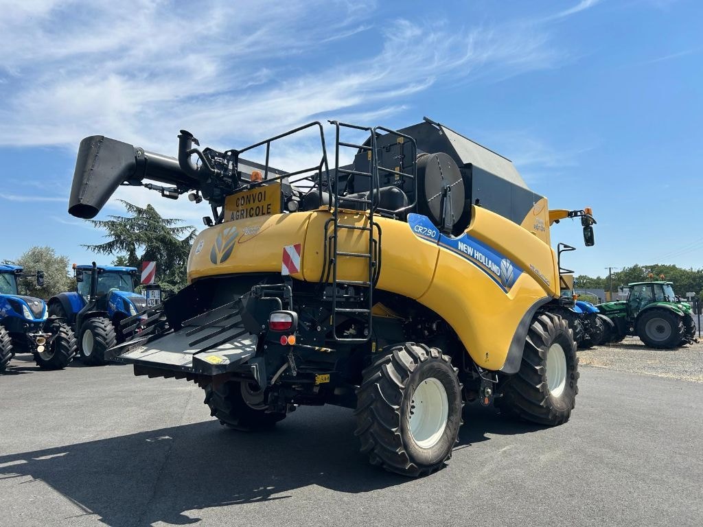Moissonneuse NEW HOLLAND CR 7.90 REVELATION - photo slide 5