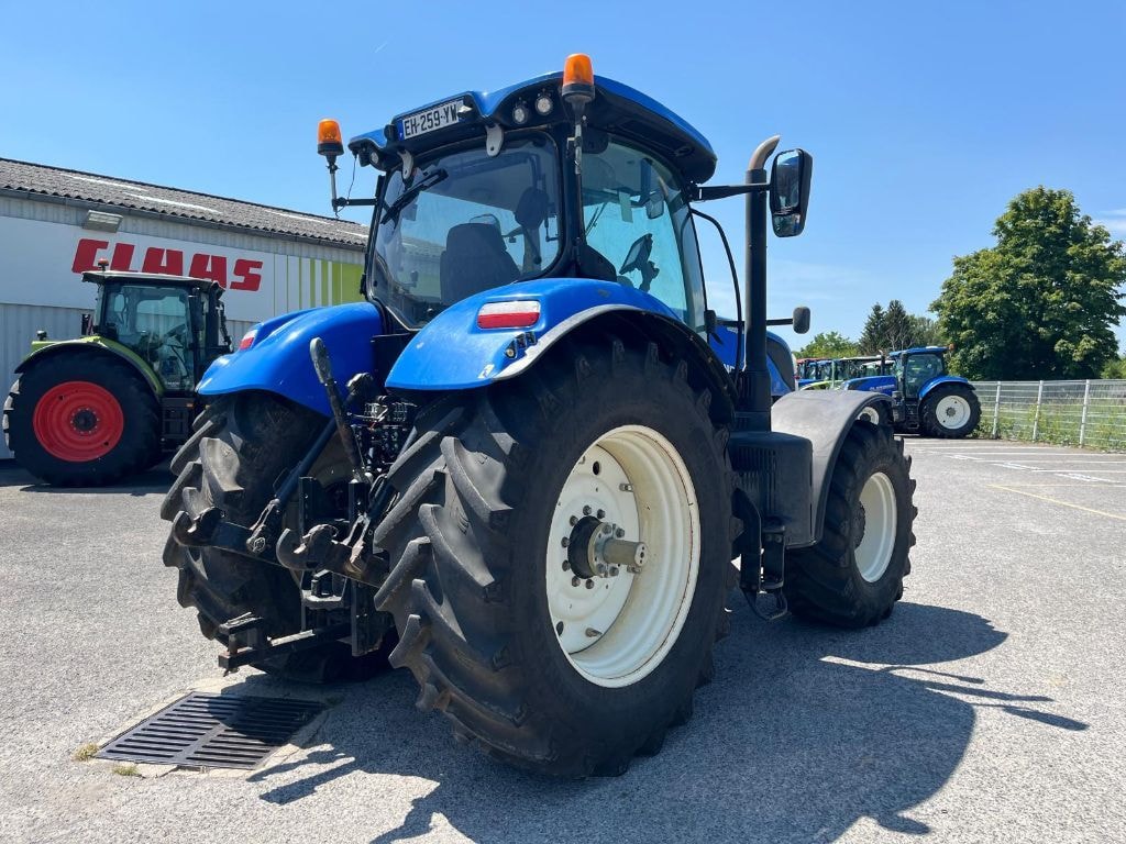 Tracteur NEW HOLLAND T7.245 - photo slide 7
