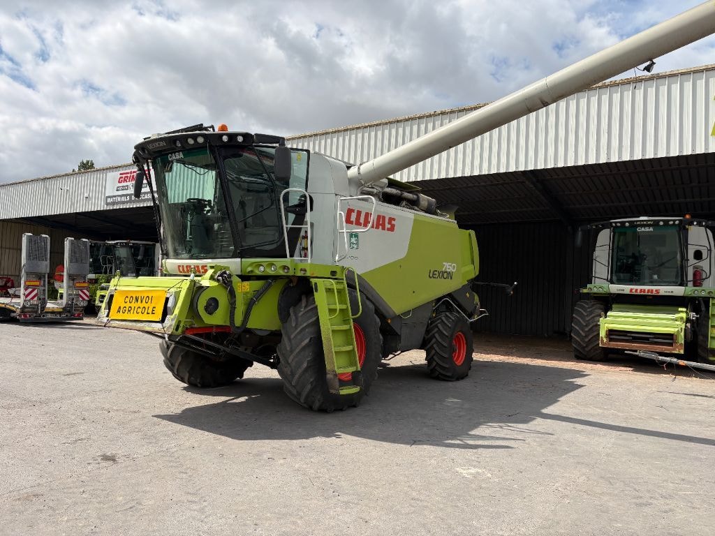 Moissonneuse CLAAS LEXION 760 - photo slide 47