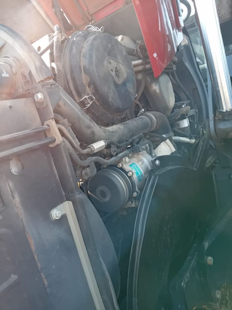 Tracteur chargeur CASE IH MAXXUM 150 AD8 - photo slide 6