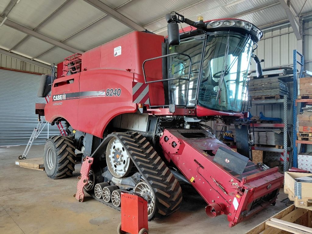 Moissonneuse CASE IH AXIAL-FLOW 8240 SANS COUPE - photo slide 5