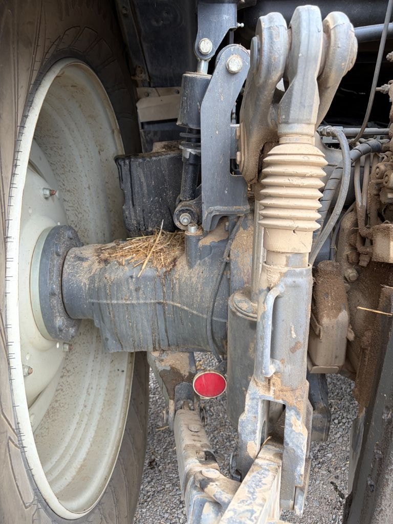 Tracteur VALTRA T175eA - photo slide 3