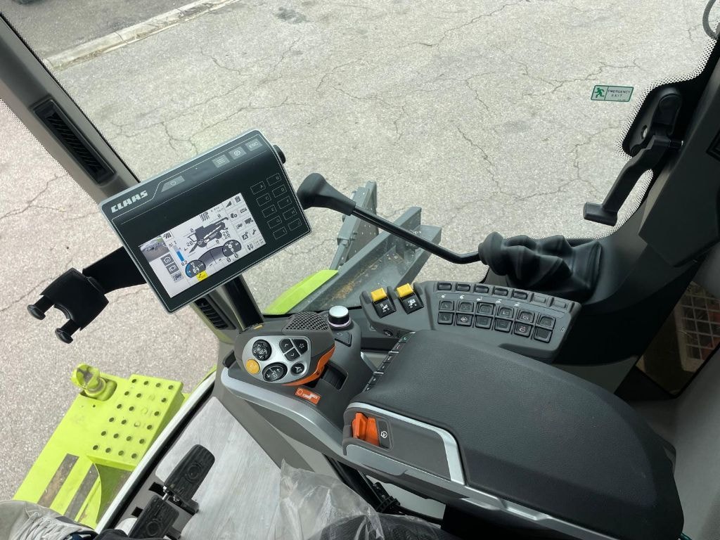 Moissonneuse CLAAS EVION 430  - photo slide 14