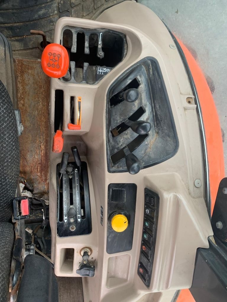 Tracteur KUBOTA M7060 - photo slide 30