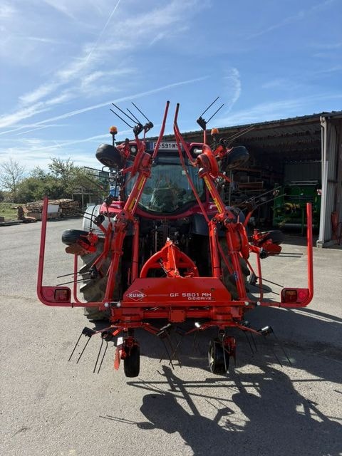 Faneuse KUHN GF 5801 MH digidrive - photo slide 9